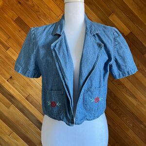 Vintage 80s/90s Denim Short Sleeve Crop Shirt Jacket with Floral Embroidery.